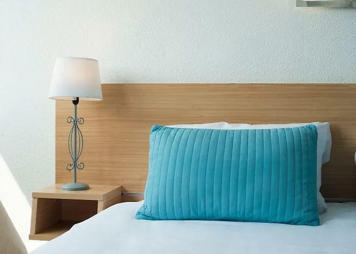 The Originals Access Les Iris Sur Mer Hotel 2*